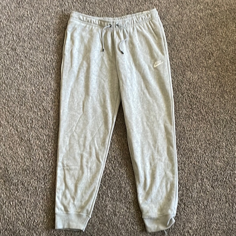 Size: Large (high rise) - Brand: Nike - Color: Gray - Condition: Great